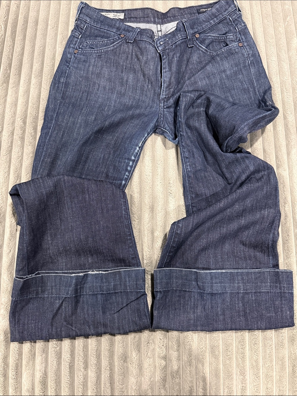 Citizens Of Humanity Indigo Flare Jeans - Picture 10 of 10